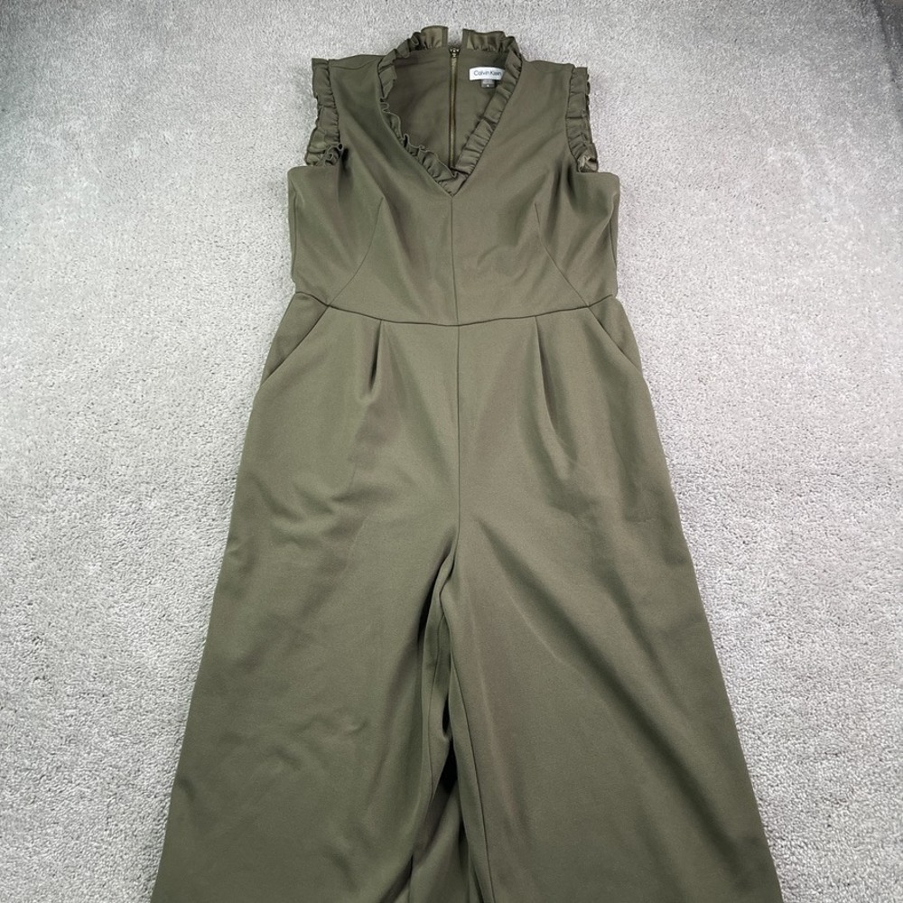 Calvin Klein Jumpsuit Women Size 12 Green Ruffle V Neck Cropped Wide Leg Casual